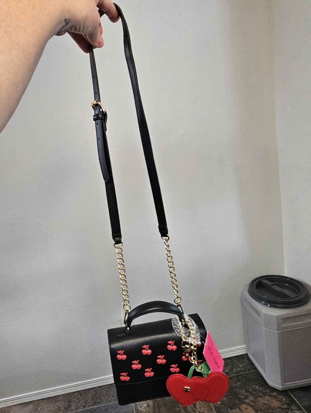 LOW START - Betsey Johnson Cherry Cute Black Crossbody Bag - NWT - Picture 5 of 16